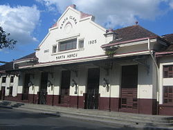 Santa Clara station building