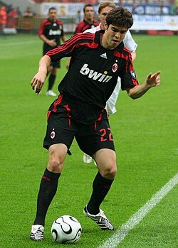 Kaká playing in Moscow with AC Milan in 2007