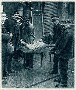 The injured Negi carried into the Royal Pavilion, Brighton, used as a military hospital (Illustrated War News, 23 December 1914)