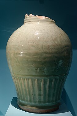 Yuan dynasty era celadon vase from Mogadishu.