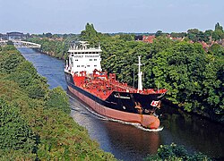 The Manchester Ship Canal can accommodate ships with a length of up to 600 feet (183 m).