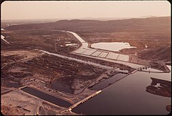 The Imperial Dam (bottom right) diverts water into the All-American Canal (center) running towards Imperial Valley.