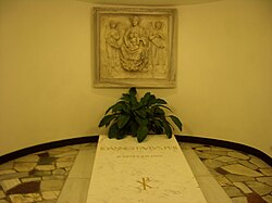 Old tomb of John Paul II in the Vatican Grottoes before his beatification
