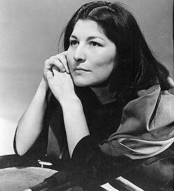 Photograph of Mercedes Sosa by Annemarie Heinrich
