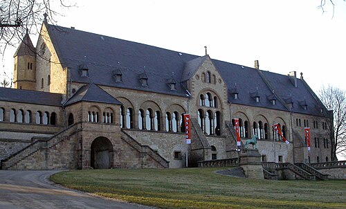Imperial Palace of Goslar, built 1030−1055. One of the few original, albeit heavily restored, palaces remaining.