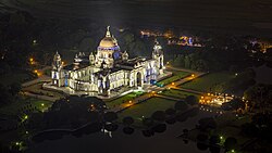 Victoria Memorial at night