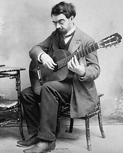 Tárrega pictured c. 1900