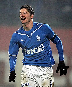 Lewandowski playing for Lech Poznań in 2009