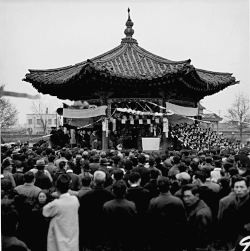 Celebration of the movement held in Tapgol Park in 1954.