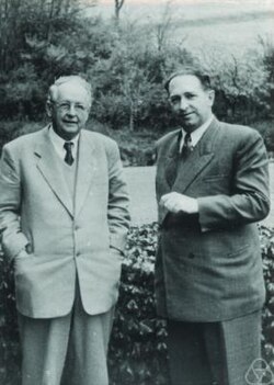 Hermann Weyl (left) with Ernst Peschl