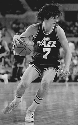 Pete Maravich playing for the Jazz in 1977