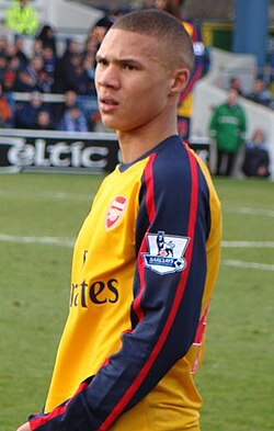 Gibbs playing for Arsenal in 2009