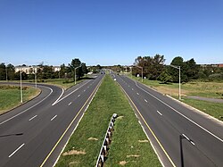 Looking west from the New Jersey Turnpike at Exit 8A along Route 32 at the border of South Brunswick and Monroe townships