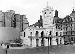 Cabildo in 1940, when the reconstruction projected by Mario Buschiazzo finished