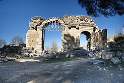 A Roman-period triumphal arch at Anazarbus, later converted into the city's south gate