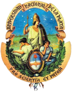 Historic coat of arms, proposed by Dardo Rocha in 1897 and promulgated in the 1960s