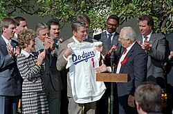 President Ronald Reagan with the 1988 World Series champions: Los Angeles Dodgers