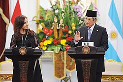 Yudhoyono with Argentine President Cristina Fernández de Kirchner in 2013
