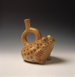 Moche frog sculpture
