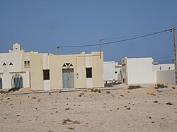 Morocco built several empty towns in Western Sahara, ready for refugees returning from Tindouf.[119]