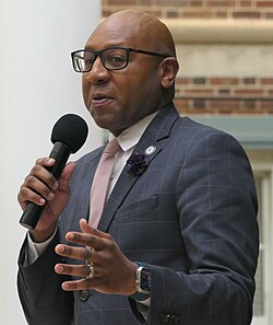 Queens borough president Donovan Richards