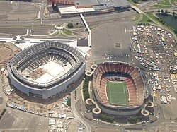 View of MetLife Stadium (under construction) and Giants Stadium (on right) in July 2009