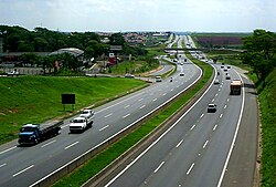 Dom Pedro Highway, part of Campinas Beltway. Photo by Renato M.E. Sabbatini.