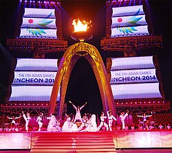 Cultural performance of Incheon, host of the 2014 Games. On the stage were the local dance troupe "Arirang Party" and Taekwondo exponents.