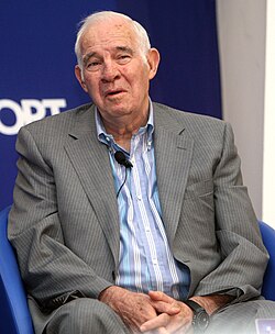 Luis Aragonés is the coach with the most matches managed in La Liga history, with 756.