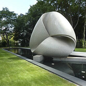 Max Bill, Continuity (Colossus of Frankfurt), 1986, collection: Deutsche Bank, Frankfurt am Main. Max Bill "was keen on creating works based on mathematical and geometric foundations—material manifestations of intellectual processes that resisted symbolism."[10]