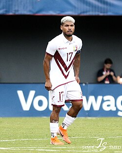 Martínez playing for Venezuela in 2019.
