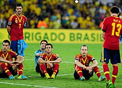 Villa and other Spanish players after losing the Confederations Cup final to Brazil