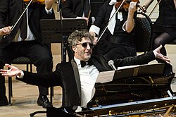 Páez with the Kashmir Orchestra at the Libertad Palace
