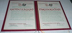 A sample twinning agreement (between Castellabate, Italy (left) and Blieskastel, Germany (right))