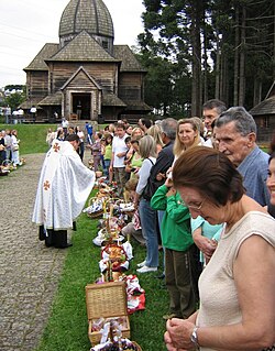 Brazilians of Ukrainian descent celebrating Easter in Curitiba