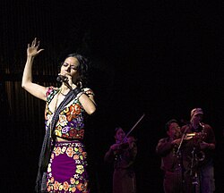 Lila Downs in the "National Sor Juana Festival" 2007.