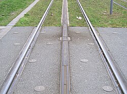 A section of APS track in Bordeaux with powered and neutral sections.