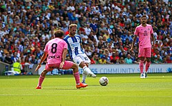 Mac Allister playing for Brighton & Hove Albion in 2022