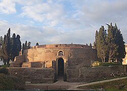 Ancient Roman rotunda building