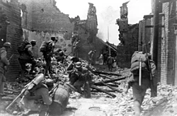 Chinese soldiers in urban warfare in the Battle of Taierzhuang, March–April 1938