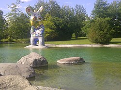 Sculpture by Niki de Saint Phalle (The poet and his muse) in front of Ulm University