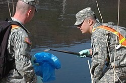 World Water Day 2009: US soldiers cleaning a river in South Korea