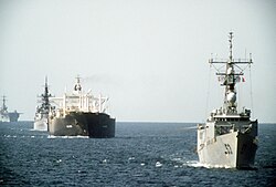 Operation Earnest Will: Tanker convoy No. 12 under US Navy escort in October 1987
