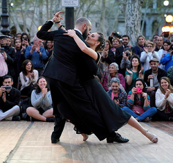 Tango dancers in Montevideo