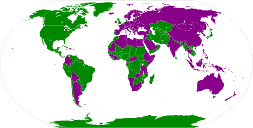 In the French language, countries can have masculine (green) or feminine (purple) names. Except for certain islands and Mexique, Mozambique, Cambodge and Zimbabwe, the gender depends on whether the country name ends in -e.