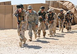 Iraqi commandos training under the supervision of soldiers from the US 82nd Airborne in December 2010