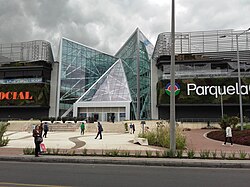 Parque La Colina Shopping Mall