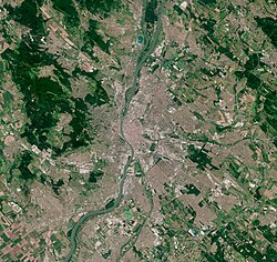 Satellite imagery of Budapest