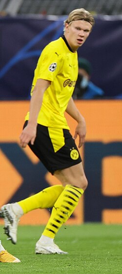 Haaland playing for Borussia Dortmund in 2020