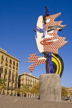 Roy Lichtenstein's sculpture El Cap de Barcelona recreates the appearance of Ben Day dots.